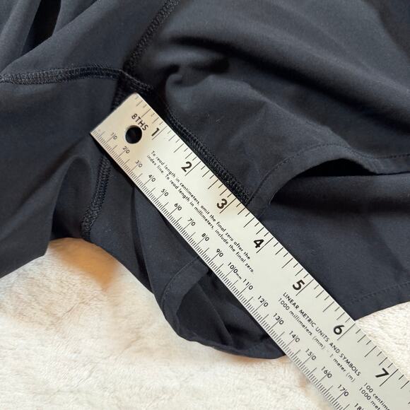 Lululemon Lined Tracker Short V 4" Black W7AZ2S - size 6 - Picture 8 of 8